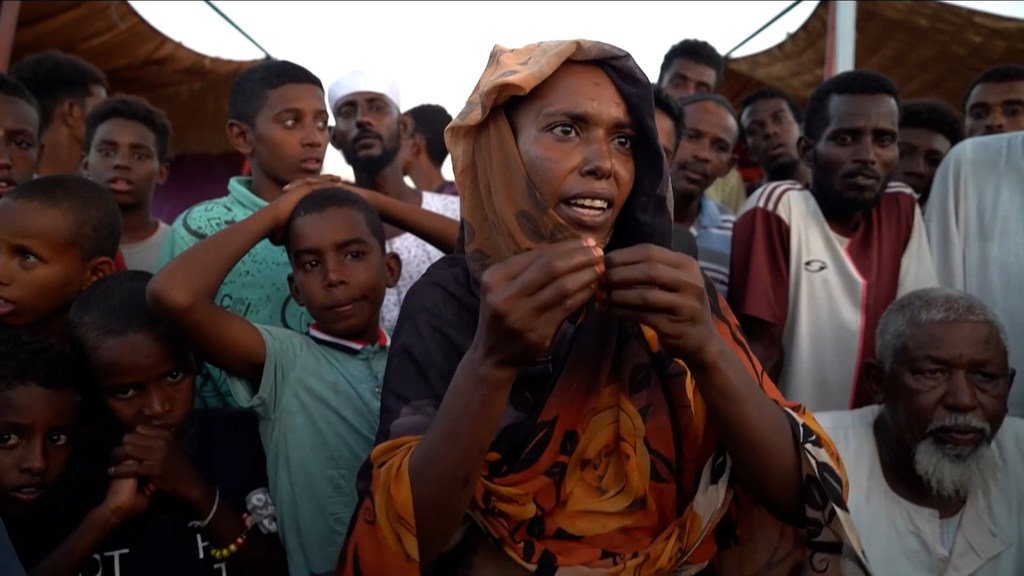 السيدة نضال (35 عاما) اضطرت إلى النزوح من ولاية​ الجزيرة، في السودان، بسبب تصاعد أعمال العنف.