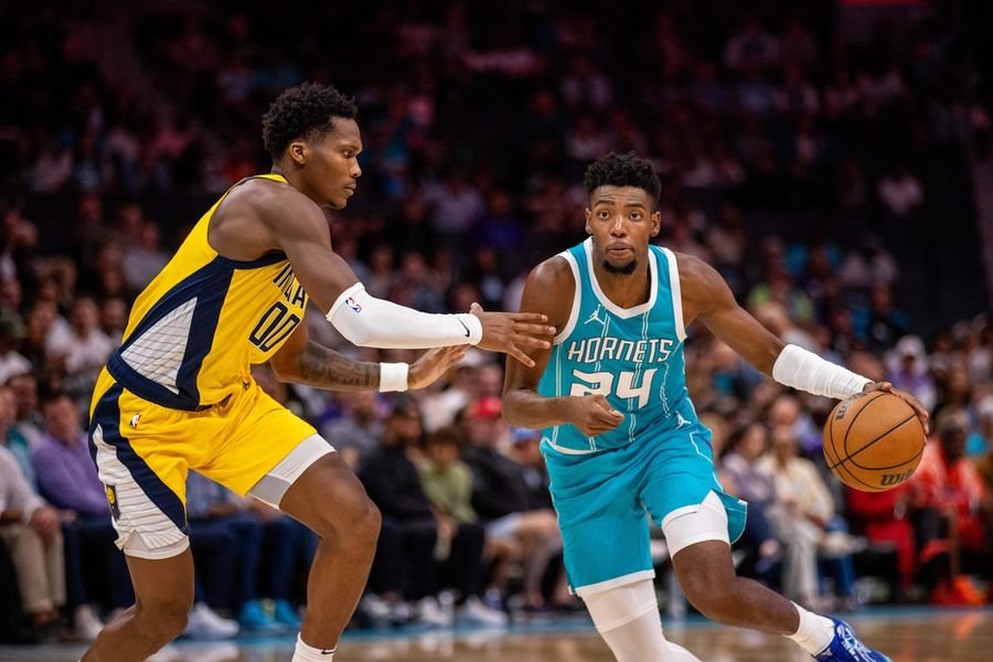 NBA: Indiana Pacers⁢ at Charlotte Hornets