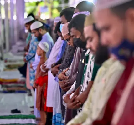 صلاة العيد يوم الجمعة — SA news