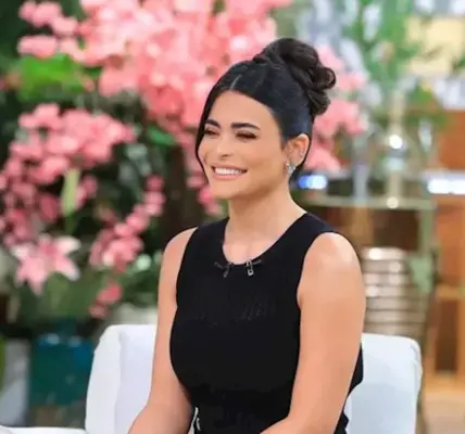 اسماء جلال فيلم السلم والثعبان — SA news