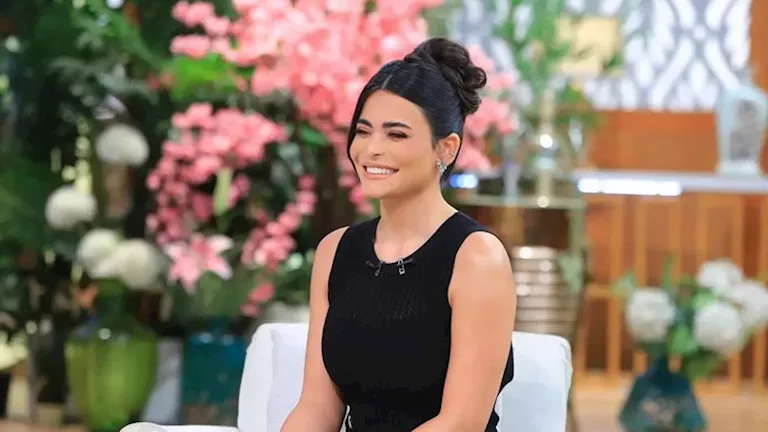 اسماء جلال فيلم السلم والثعبان — SA news