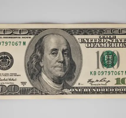 دولار أمريكي — SA news