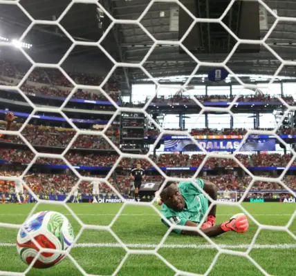 كأس العالم 2026: هالاند يقود النرويج إلى ثمن النهائي بهدف قاتل أمام ساحل العاج, صفحة 2 من 2 - BBC News عربي