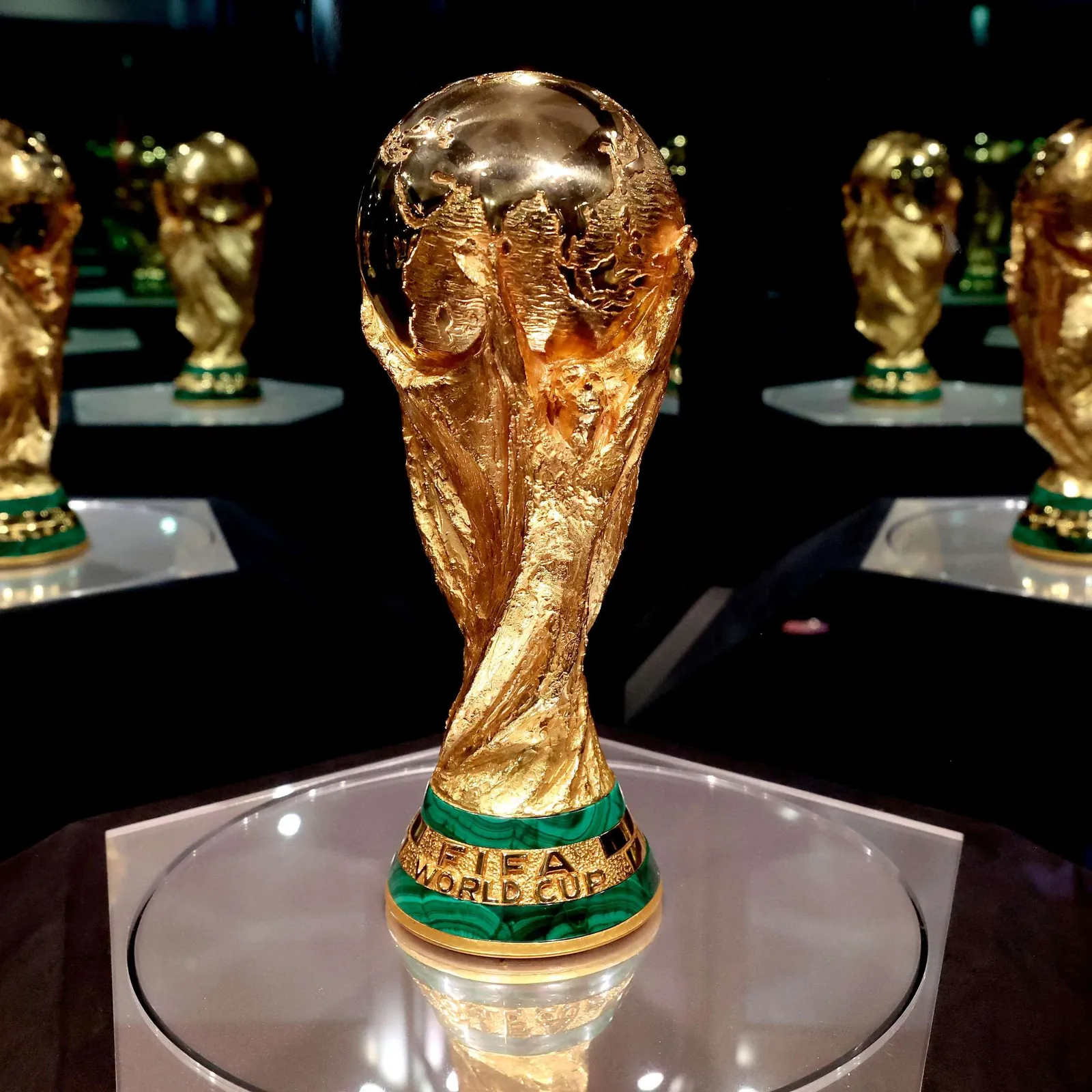 FBL-WC-2026-MEX-TROPHY