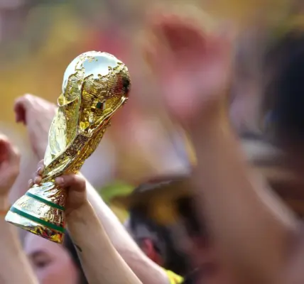 إسبانيا تحصد جائزة الـ50 مليون دولار بعد التتويج بالكأس