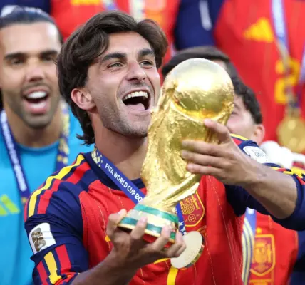 "ألن تفي بوعدك؟".. حوار طريف بين ابنة الملك وبطل تتويج إسبانيا