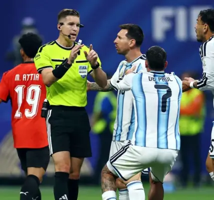المئات في استقبال المنتخب السويسري بعد «إنجاز المونديال»