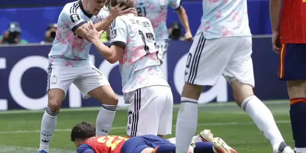 سحر ميرينو يظهر مجدداً... واللاعب: نحن على بعد خطوتين من كأس العالم
