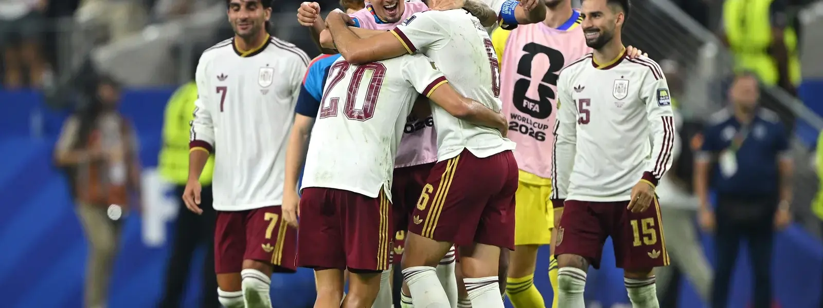 كيف احتفل ملك إسبانيا بتأهل منتخب بلاده لنهائي المونديال؟