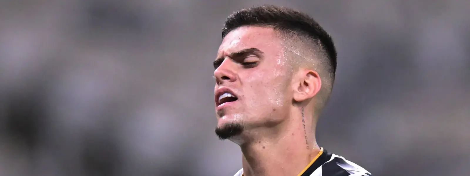 إيقاف لاعب حتى تعافي الضحية
