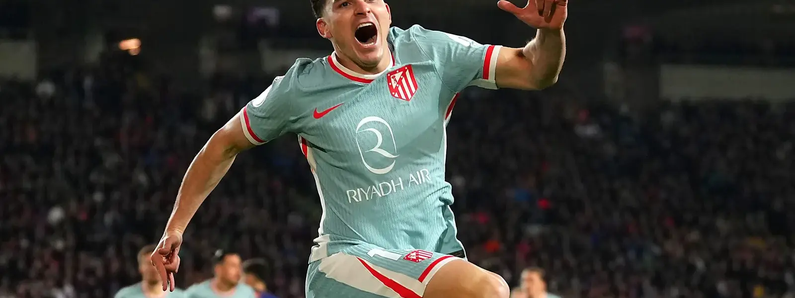 بعد شكوى أتلتيكو.. برشلونة وألفاريز يواجهان عقوبات قاسية