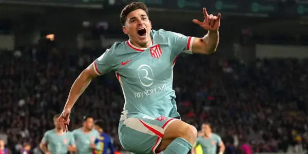بعد شكوى أتلتيكو.. برشلونة وألفاريز يواجهان عقوبات قاسية
