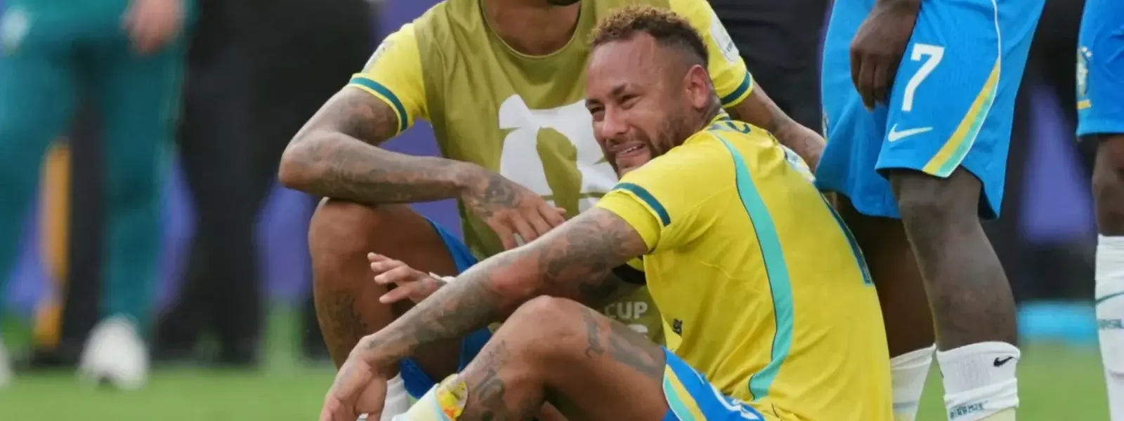 بالفيديو.. نجم البرازيل ينفجر باكيًا على الهواء بعد ضياع حلمه