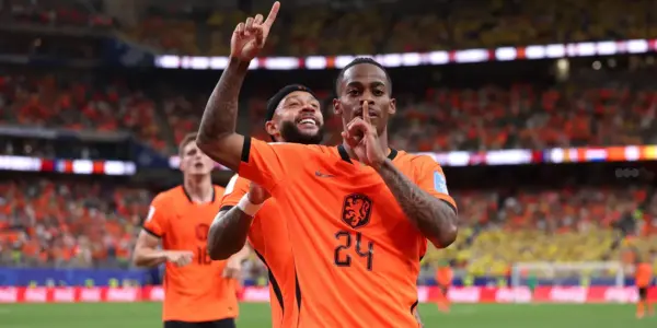 تفاصيل العقد التاريخي.. الهلال يضم سومرفيل مقابل 70 مليون يورو